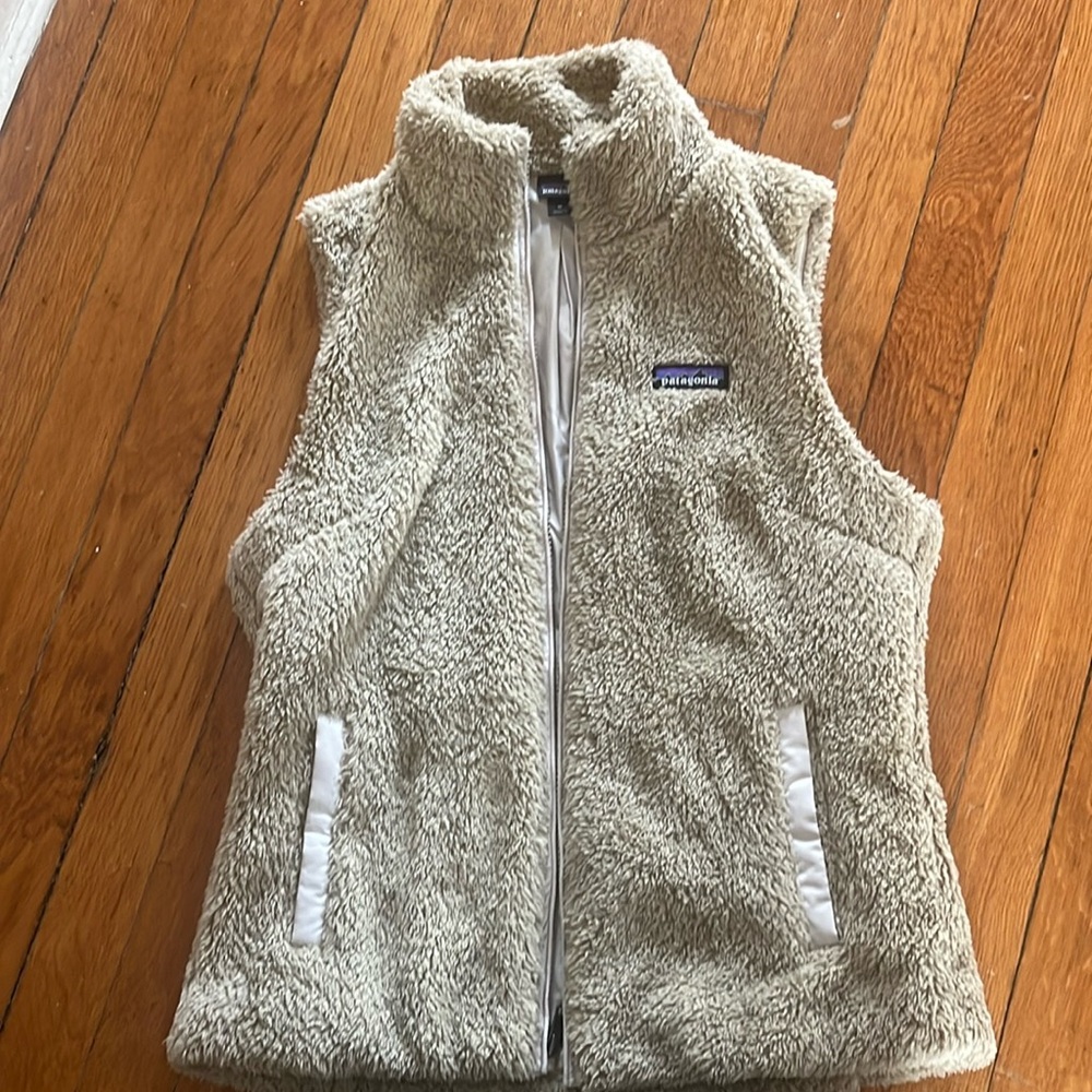 Patagonia Cream Fleece Furry Vest M